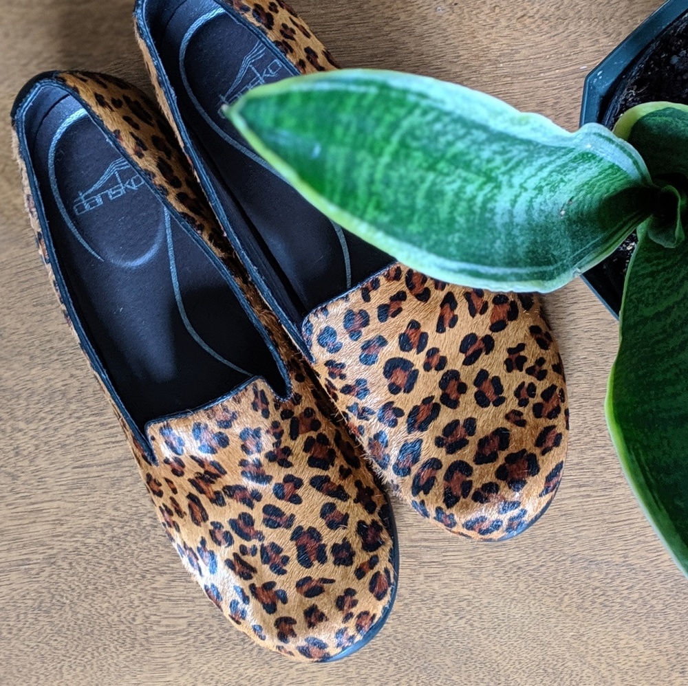 Dansko 🐆 Calf Hair Loafers